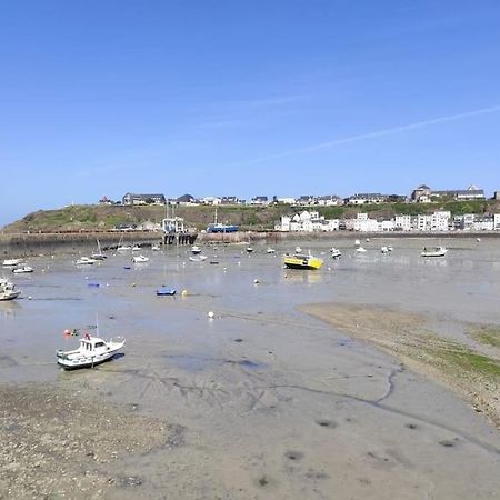 Studio Avec Vue Sur Mer A Granville. Plage A 3 Min Exterior photo